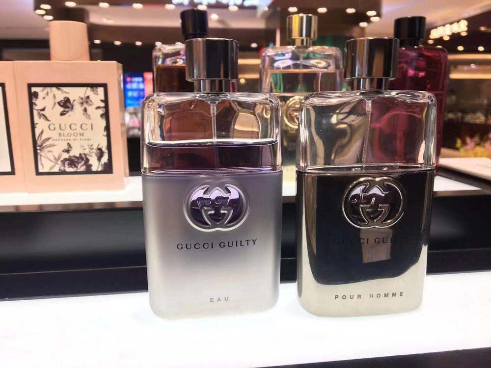 parfum2.thumb.JPG.591dc618338d01a761e3a870dbe2a113.JPG