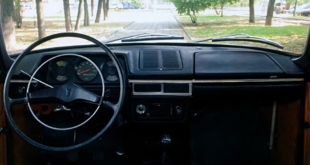 moskvich_412_1_2.jpg.3f05cb5996e13374e4bf4a7eca6f6f01.jpg